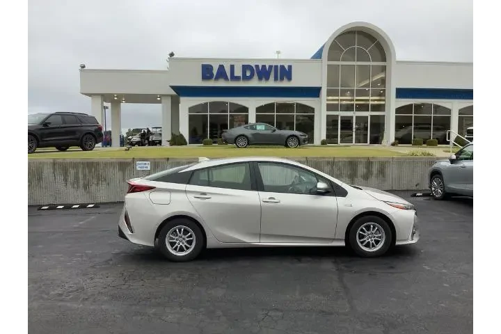 $23900 : Toyota Prius Prime 2017 Adva image 8