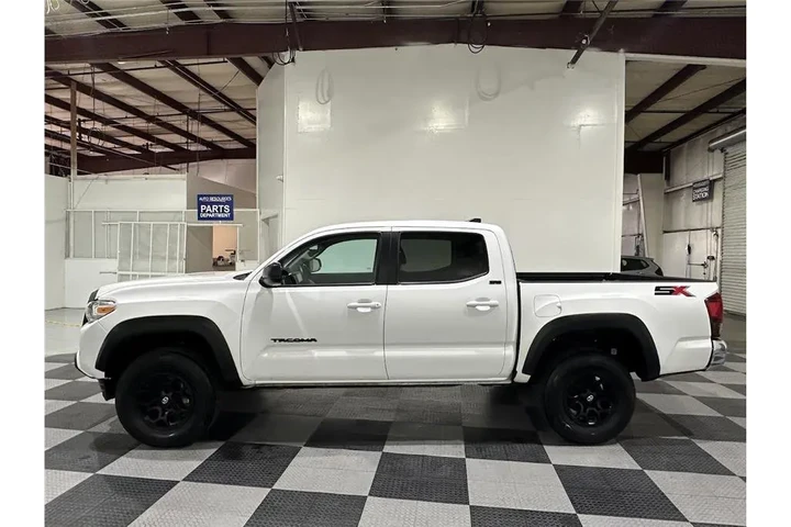 $31599 : Tacoma 2WD 2023 image 7
