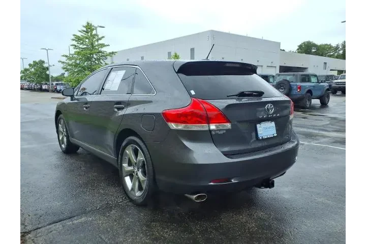 $9359 : Toyota Venza 2011 FWD V6 4dr image 6