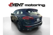 $17999 : 2016 Cayenne thumbnail