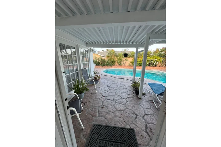 $1300 : Master Suite Mujer Estudiante image 6