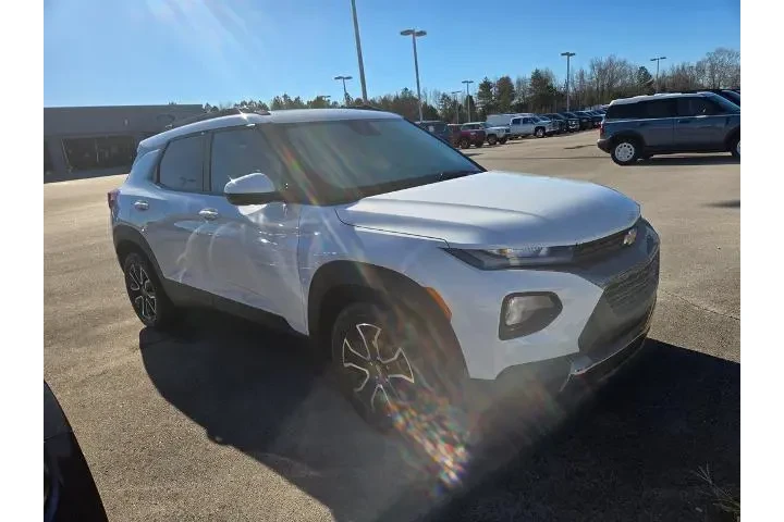 $17998 : Chevrolet Trailblazer 2021 A image 2