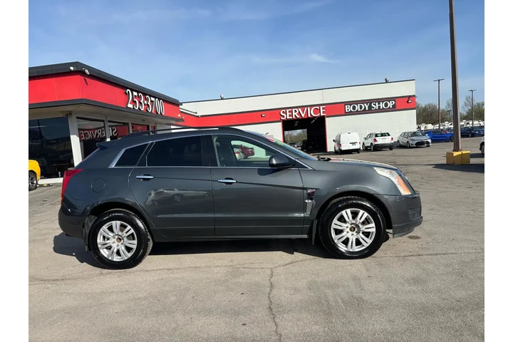 $3980 : 2010 SRX FWD 4dr Base image 1