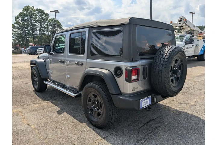 $25995 : Jeep Wrangler Unlimited 2018 image 6