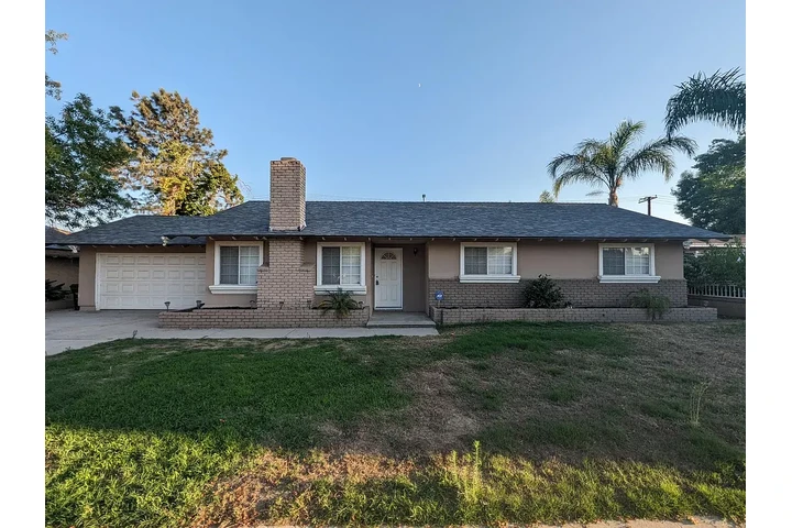 $1250 : Rialto- Move In Ready image 1