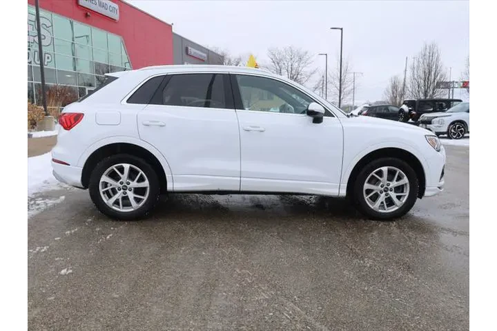 $22777 : Audi Q3 2023 AWD quattro Pre image 10