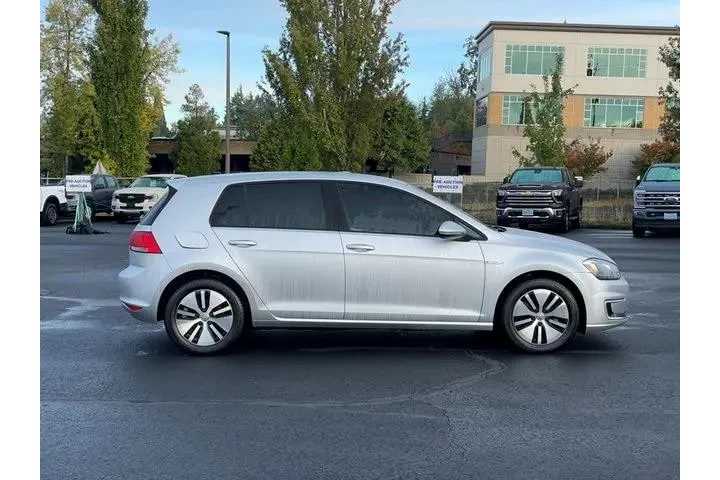 $10900 : Volkswagen e-Golf 2016 SEL P image 2