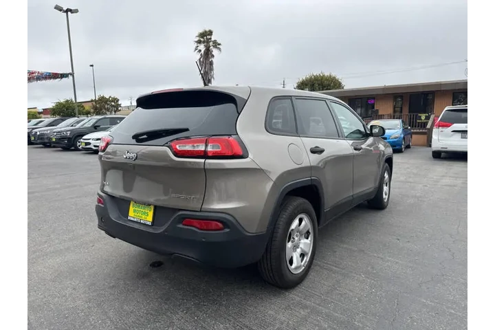 $10999 : 2016 Cherokee Sport image 7