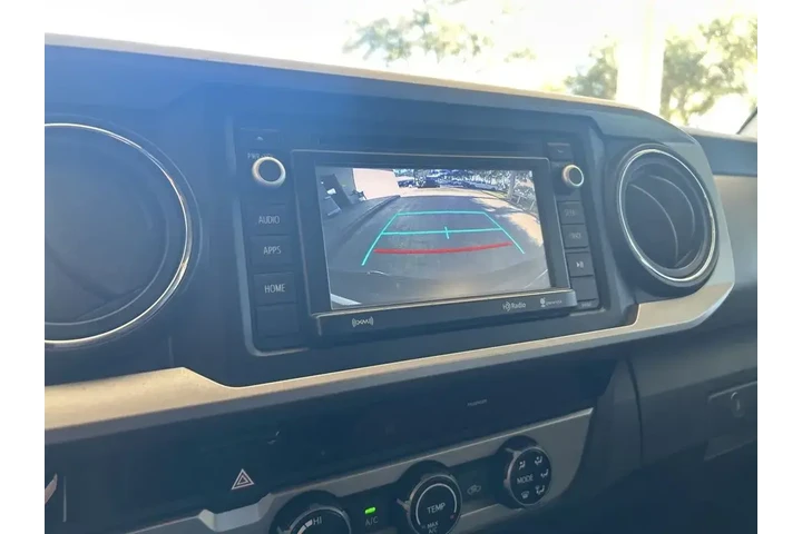 $22487 : Toyota Tacoma 2017 4x2 TRD O image 9