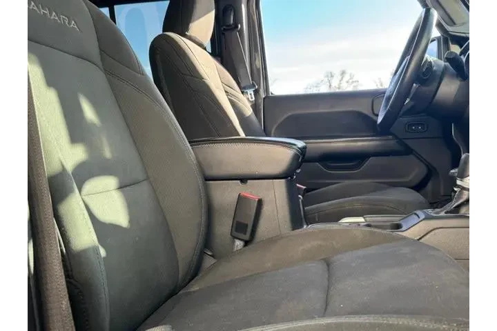 $23718 : Jeep Wrangler Unlimited 2018 image 10