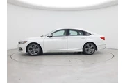 $21998 : Honda Accord 2018 Touring 4d thumbnail