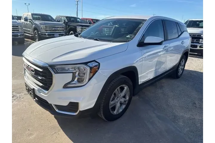 $21000 : GMC Terrain 2024 SLE 4dr SUV image 1