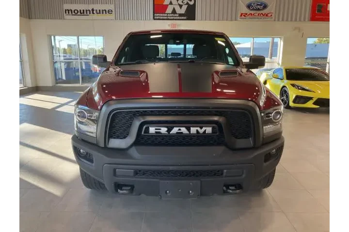 $25900 : Ram 1500 Classic 2021 4x4 SL image 2