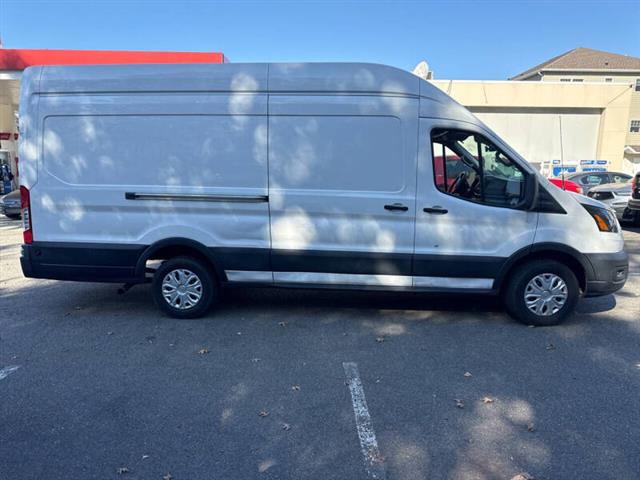 $25499 : 2020 Transit 250 image 4