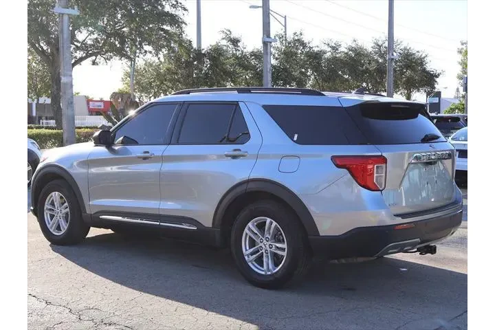 $24290 : Ford Explorer 2023 XLT 4dr S image 7