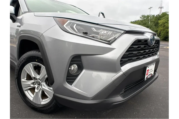 $27995 : Gold Certified2021 RAV4 Hybri image 6