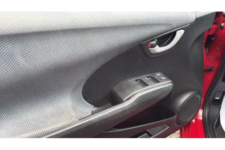 $9867 : Honda Fit 2012 Base 4dr Hatc image 6