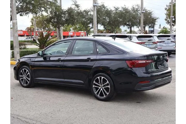 $16495 : Volkswagen Jetta 2024 Sport image 8