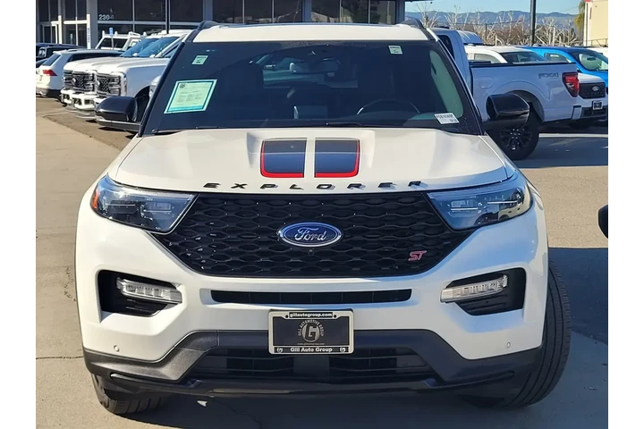 $39999 : Ford Explorer 2023 AWD ST 4d image 2