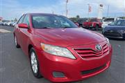 PRE-OWNED 2011 TOYOTA CAMRY LE en Madison WV