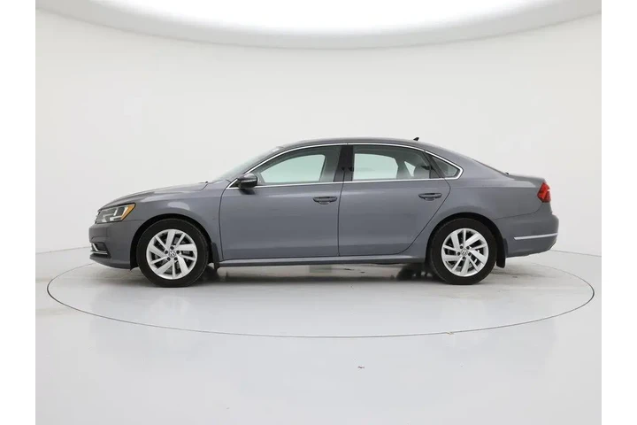 $15998 : Volkswagen Passat 2018 2.0T image 3