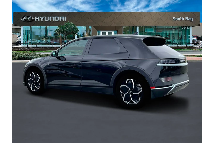 $22498 : Hyundai IONIQ 5 2024 SE 4dr image 4