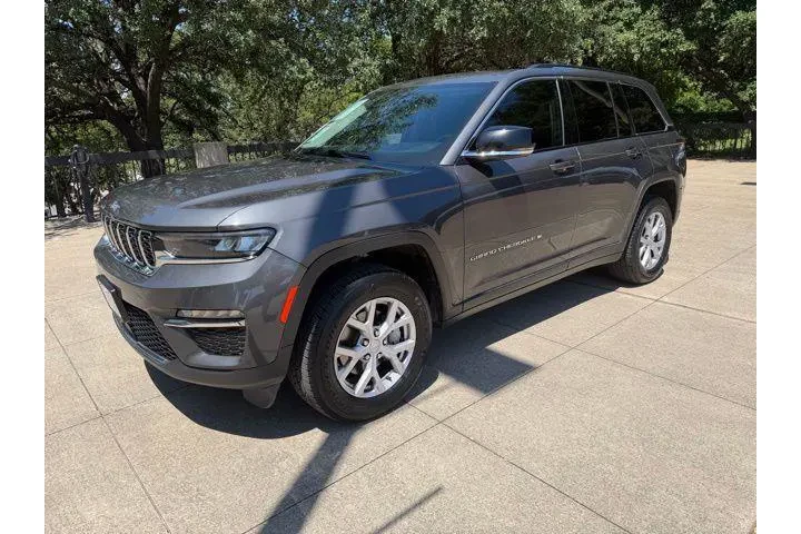 $24480 : Jeep Grand Cherokee 2022 4x2 image 1
