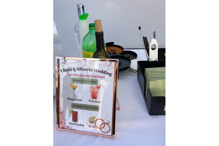 Bartenders y Meseros image 8