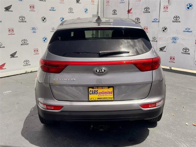 $15995 : Used 2018 Sportage LX FWD for image 4