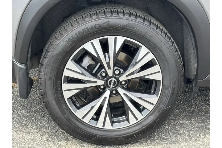 $17999 : Nissan Rogue 2023 SV 4dr Cro image 9