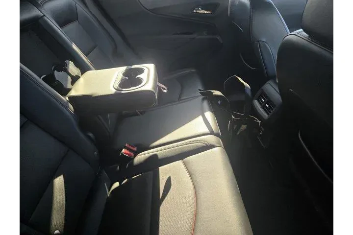 $26991 : Chevrolet Equinox 2023 4x4 R image 5