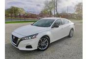 $12997 : 2020 Altima 2.5 SR thumbnail