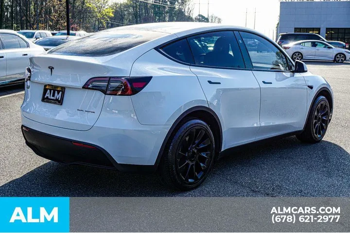 $37920 : Tesla Model Y 2024 AWD Long image 5