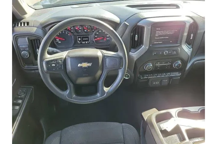 $28500 : Chevrolet Silverado 1500 202 image 4