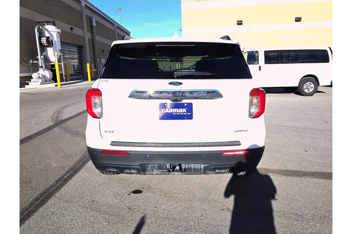$28998 : Ford Explorer 2022 AWD XLT 4 image 6