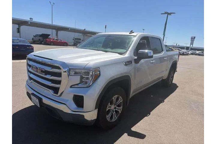 $31900 : GMC Sierra 1500 2020 4x2 SLE image 2