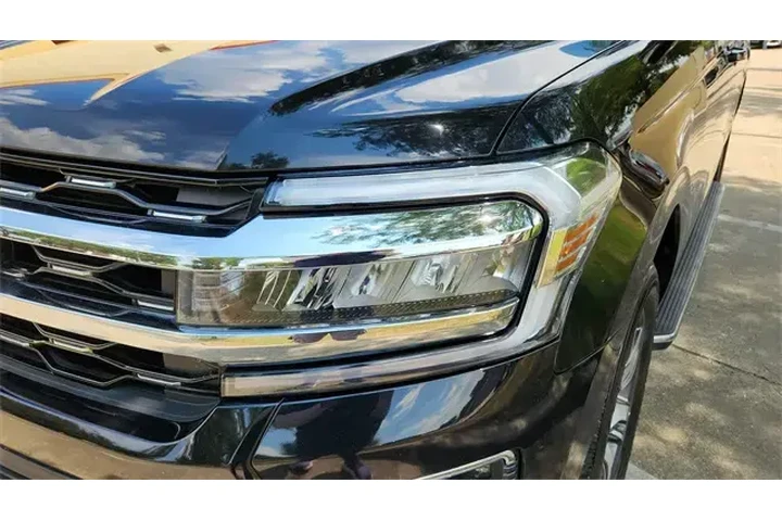 $38663 : Ford Expedition 2023 4x2 Lim image 10