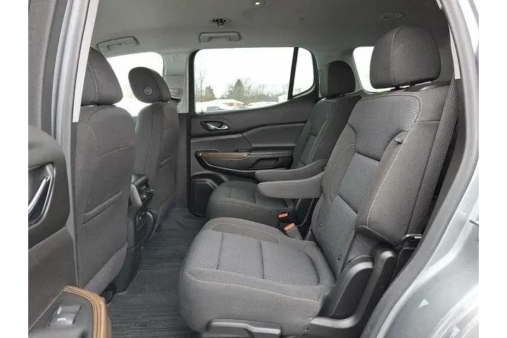 $27650 : GMC Acadia 2023 4x4 SLE 4dr image 10