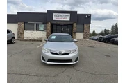 2012 Camry LE en Louisville
