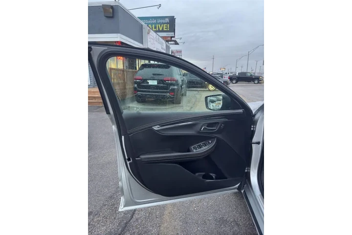 $11850 : 2016 Impala LTZ image 7
