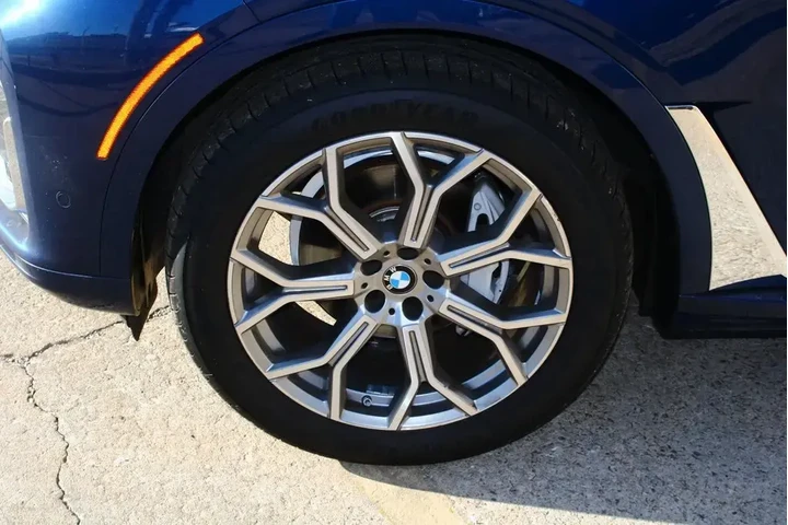 $29392 : BMW X7 2021 AWD xDrive40i 4d image 5