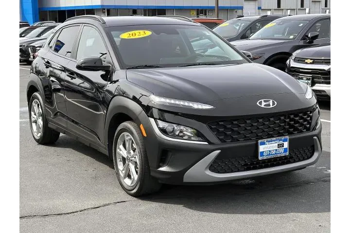 $18999 : Hyundai KONA 2023 AWD SEL 4d image 5