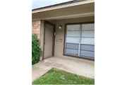 $775 : Rental property with 2 bedro thumbnail