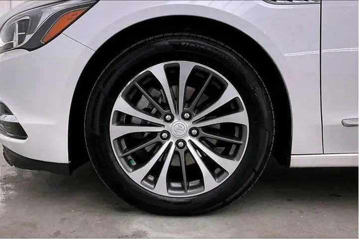 $18990 : Buick LaCrosse 2017 Essence image 10