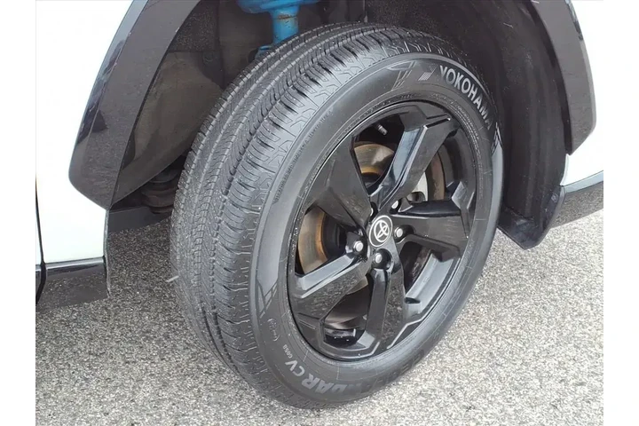 $31999 : Toyota RAV4 Hybrid 2021 AWD image 4