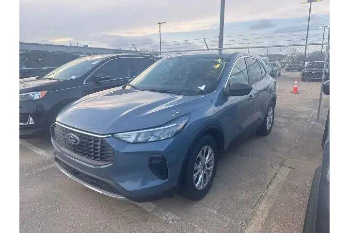 $19995 : Ford Escape 2024 Active 4dr image 1