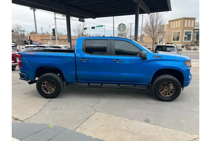 2022 Silverado 1500 Custom Cr image 4