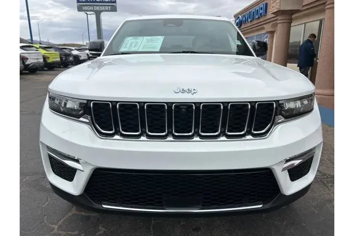 $30995 : Jeep Grand Cherokee 2023 4x4 image 6