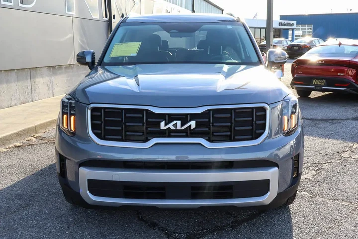 $35988 : 2025 Telluride S FWD image 2