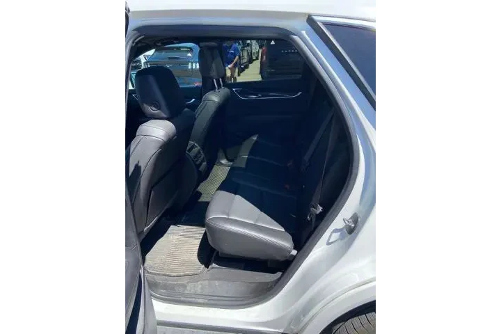 $25722 : Cadillac XT5 2022 Premium Lu image 6